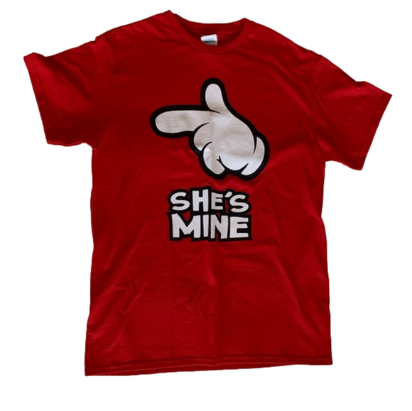 “She’s Mine” Red Graphic Couple T-Shirt – Cartoon Hand Matching Tee Plus Size - Picture 3 of 4